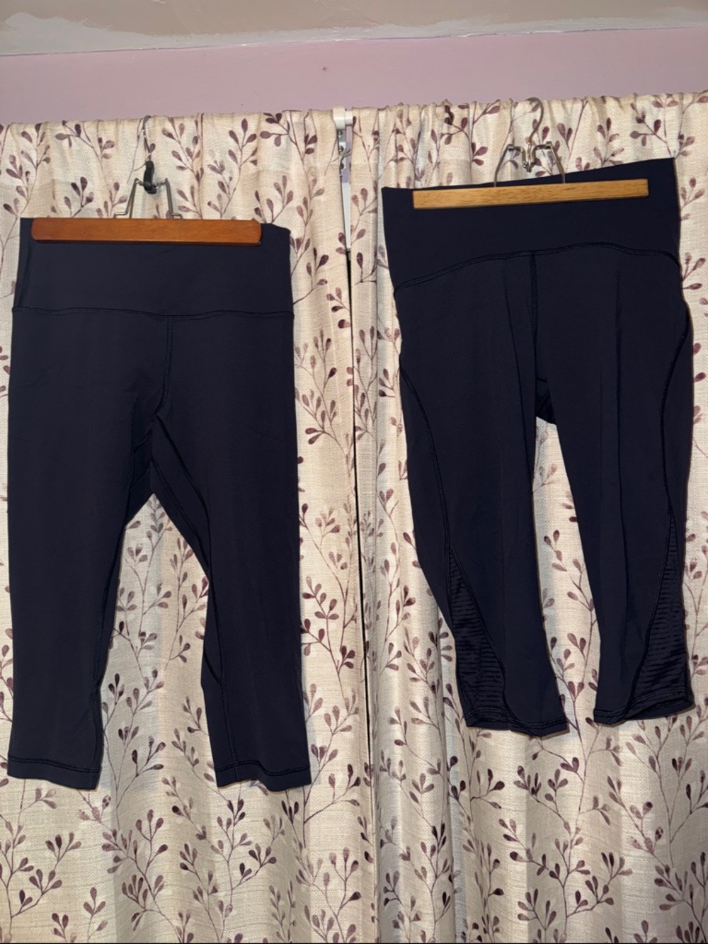 Women’s Lulu Lemon Crop Leggings Two Pair